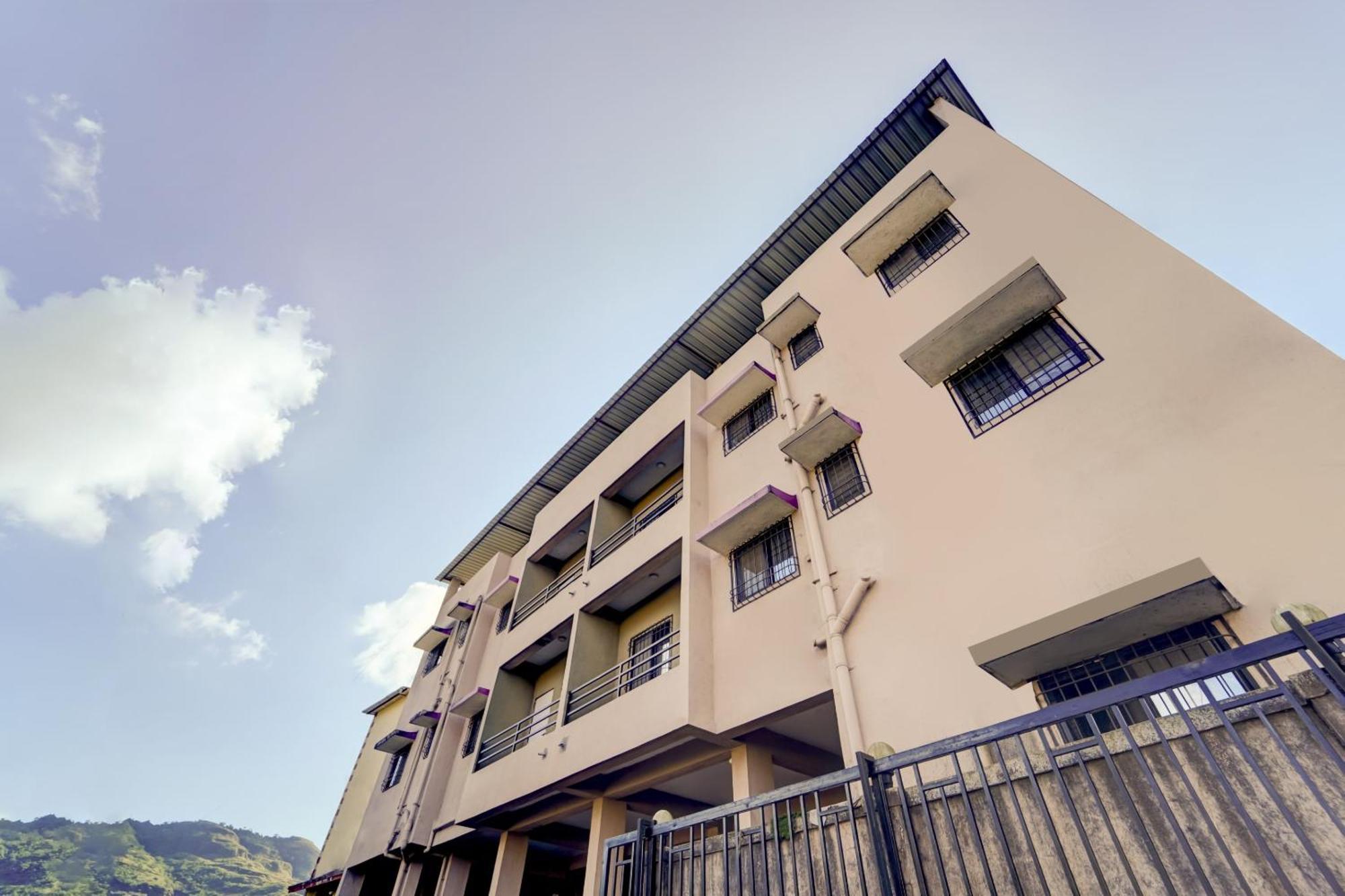 Hotel O Sai Residenci ロナバラ エクステリア 写真
