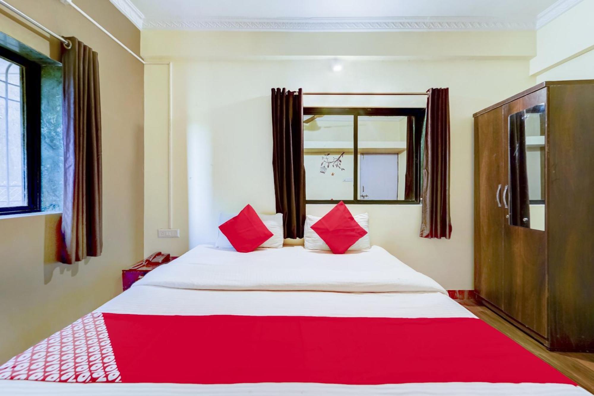 Hotel O Sai Residenci ロナバラ エクステリア 写真